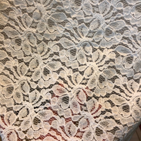 Talula laced crop top - Picture 3 of 3